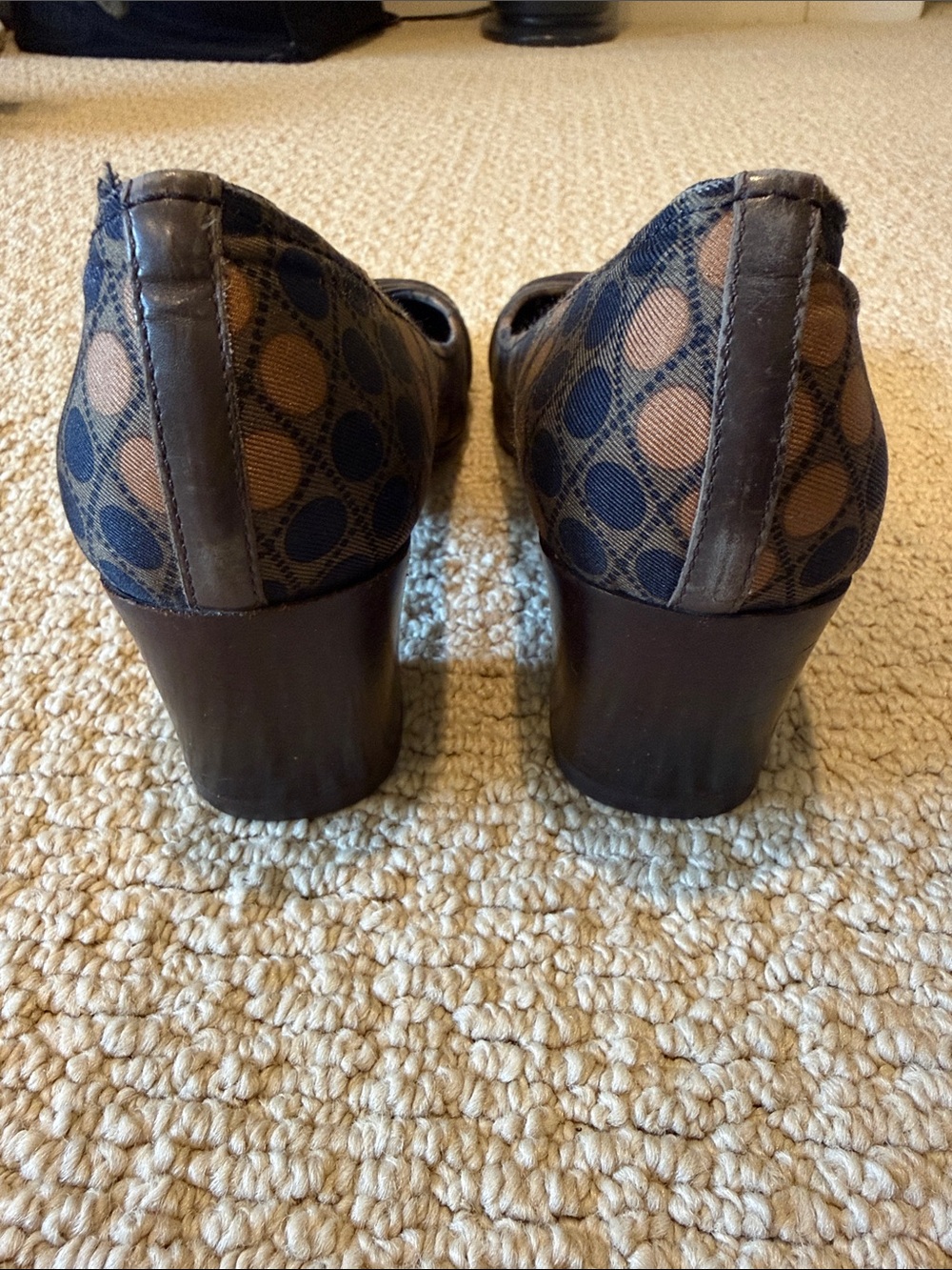 Tory Burch Brown and Black Patterned Leather-Trim small heals - Picture 2 of 4